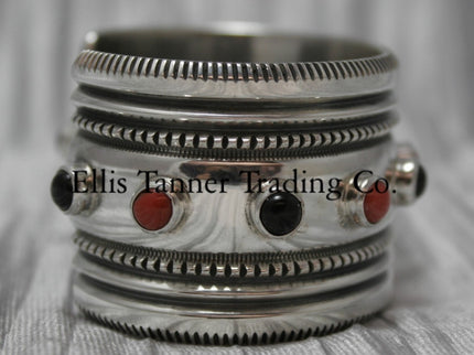 Harrison Jim Onyx ad Coral Cuff