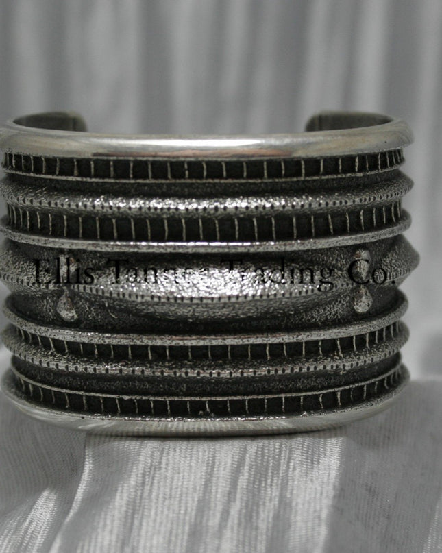 Harrison Jim Old Finish Cuff